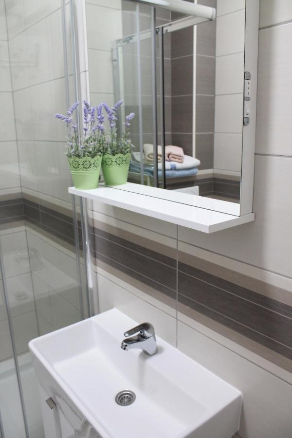 Apartmani Matea Крес Екстериор снимка
