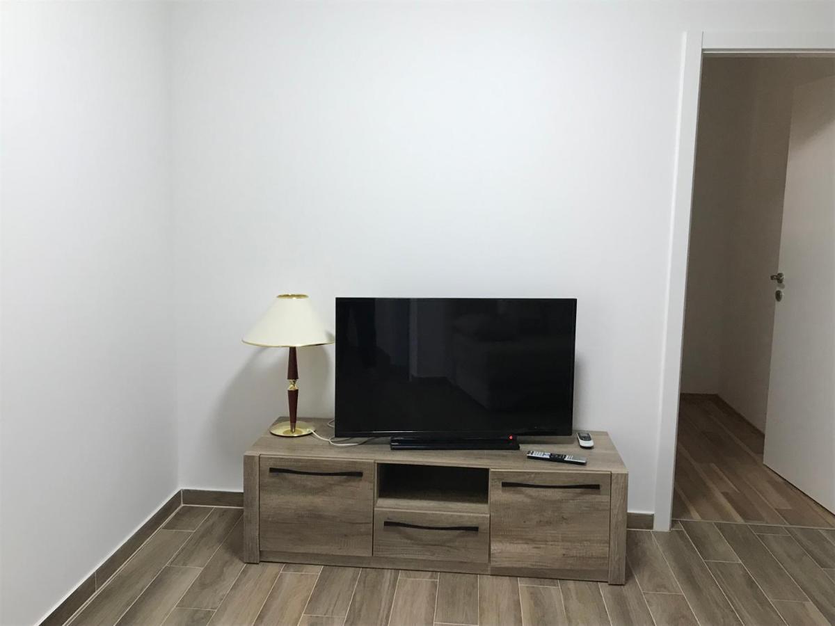 Apartmani Matea Крес Екстериор снимка