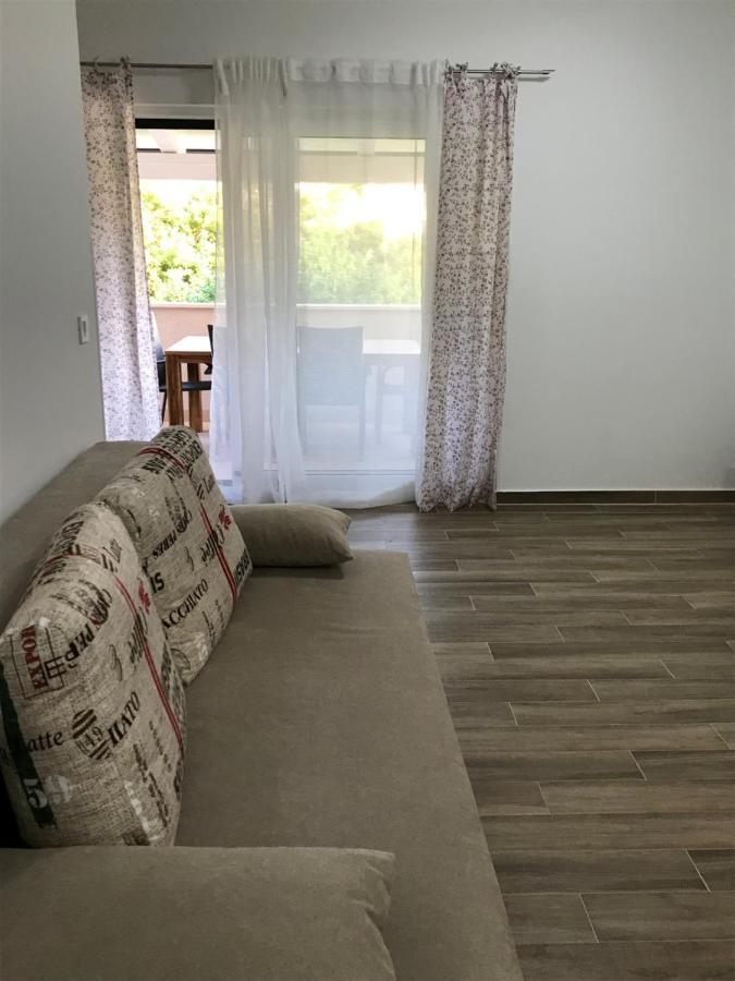 Apartmani Matea Крес Екстериор снимка
