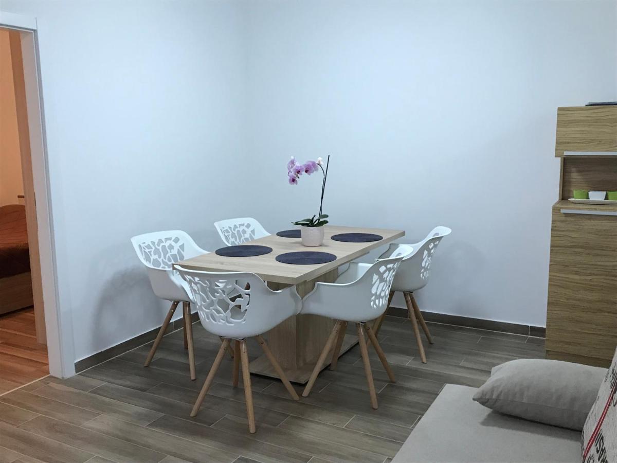 Apartmani Matea Крес Екстериор снимка